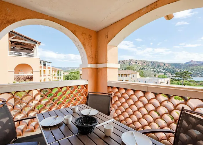 Апартаменты Le Village De Cap Esterel - Maeva - Cosy 2 Pieces 4 Personnes - Prestige - Super Mae-2121 Сен-Рафаэль